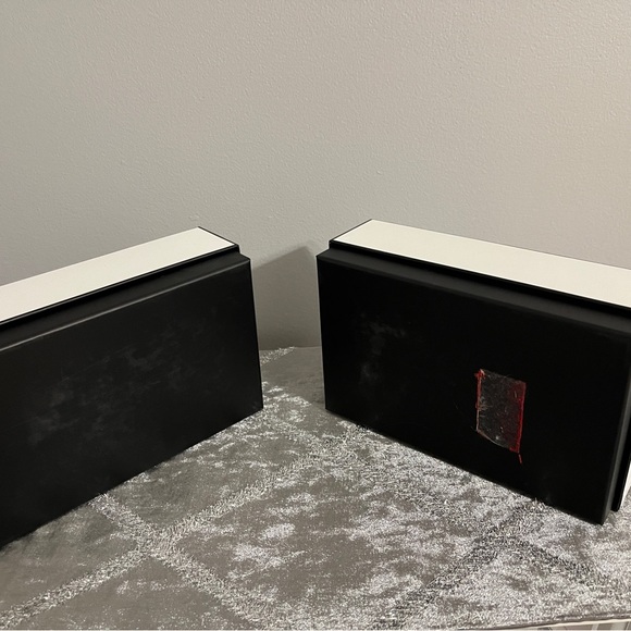 2 Chanel boxes - Picture 2 of 3